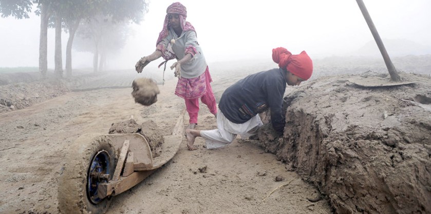 Rabia (C),  Sidra, 10