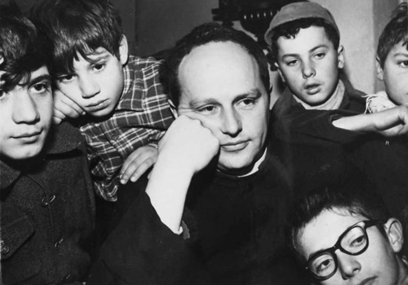 lorenzo-milani-otra-forma-de-educar-1024x717